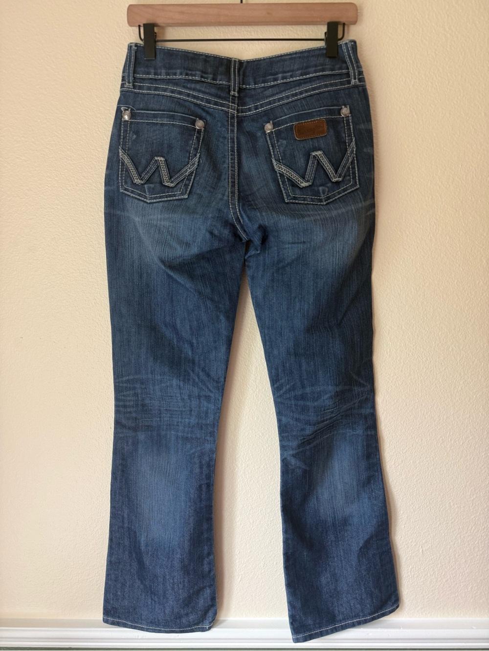 Wrangler Low Rise Jeans - Picture 6 of 6